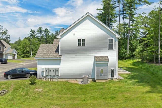 17A Mustang Dr, Litchfield, NH 03052