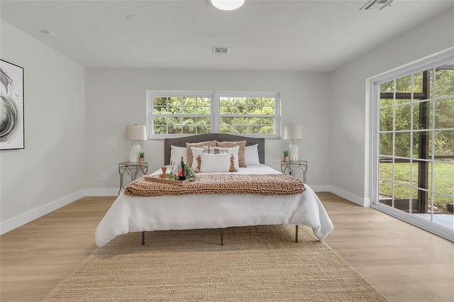 5627 OAKLAND DRIVE, Tampa, FL 33617