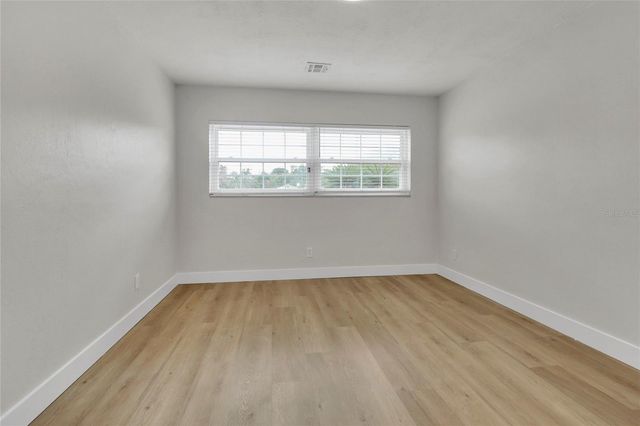 5627 OAKLAND DRIVE, Tampa, FL 33617