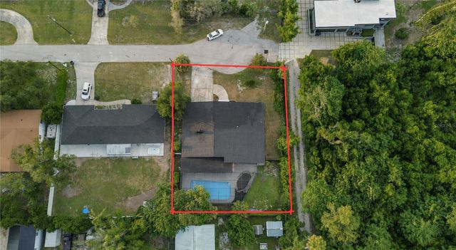 5627 OAKLAND DRIVE, Tampa, FL 33617