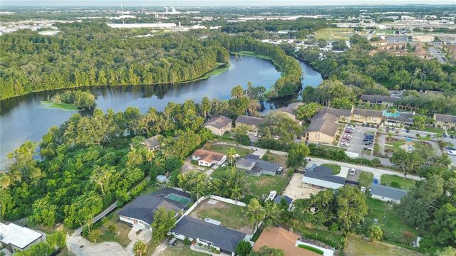 5627 OAKLAND DRIVE, Tampa, FL 33617