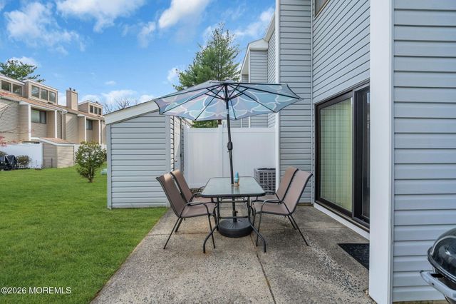 7 Joyce Court, Tinton Falls, NJ 07724