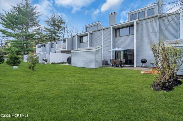7 Joyce Court, Tinton Falls, NJ 07724