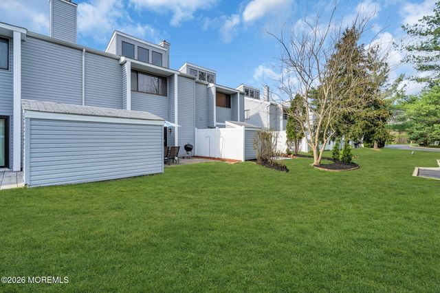 7 Joyce Court, Tinton Falls, NJ 07724