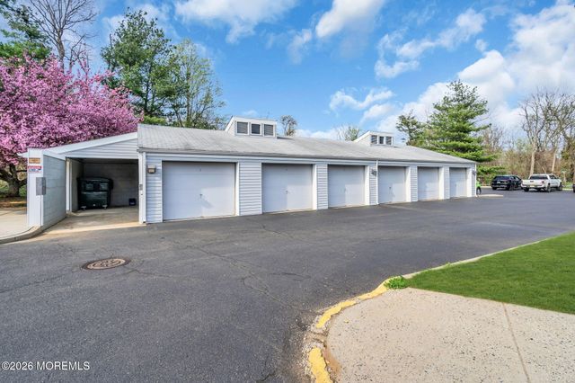 7 Joyce Court, Tinton Falls, NJ 07724