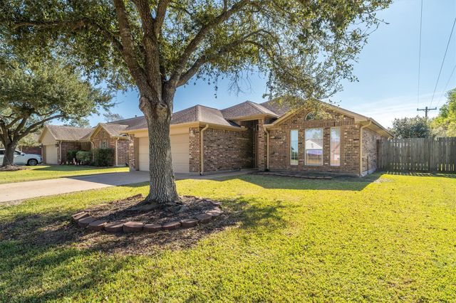 11731 Santa Fe Trail, Santa Fe, TX 77510