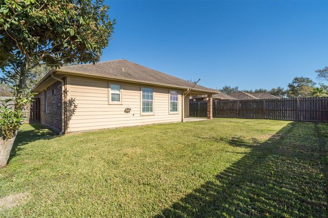 11731 Santa Fe Trail, Santa Fe, TX 77510