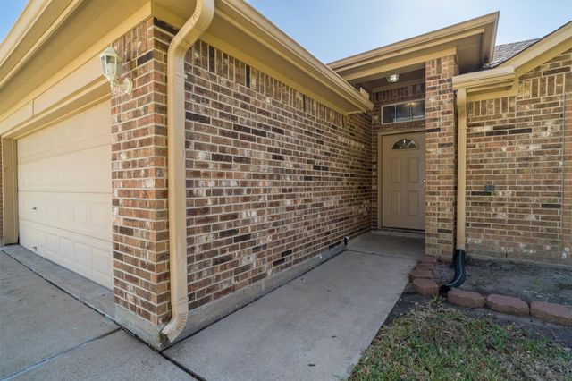 11731 Santa Fe Trail, Santa Fe, TX 77510