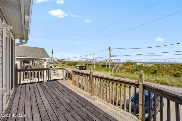 1907 N Shore Drive, Surf City, NC 28445