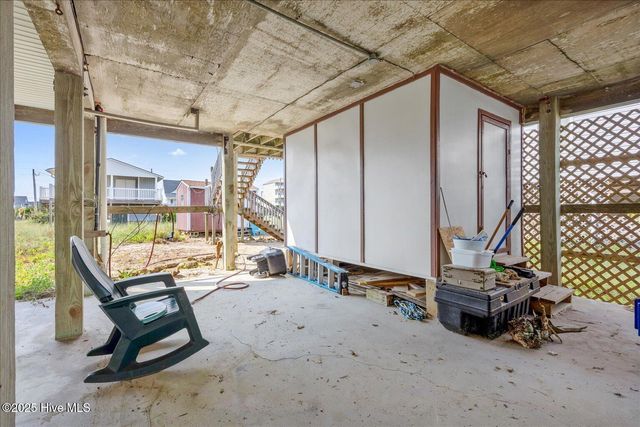 1907 N Shore Drive, Surf City, NC 28445