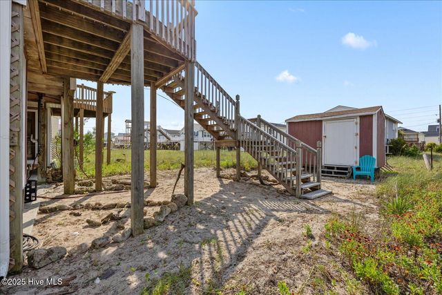 1907 N Shore Drive, Surf City, NC 28445