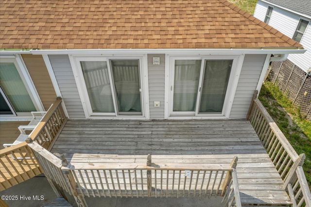 1907 N Shore Drive, Surf City, NC 28445
