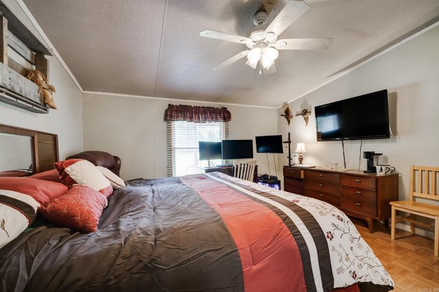 27 Norman Ln, Conway, AR 72032