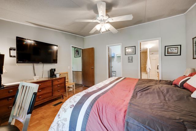 27 Norman Ln, Conway, AR 72032