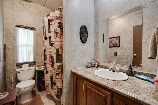 27 Norman Ln, Conway, AR 72032