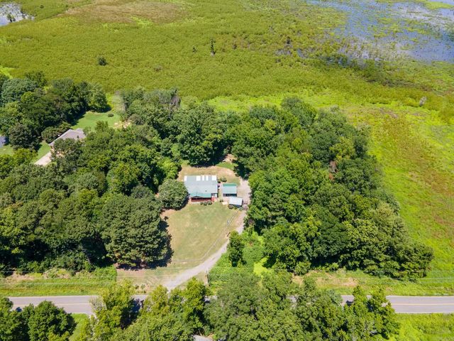 27 Norman Ln, Conway, AR 72032