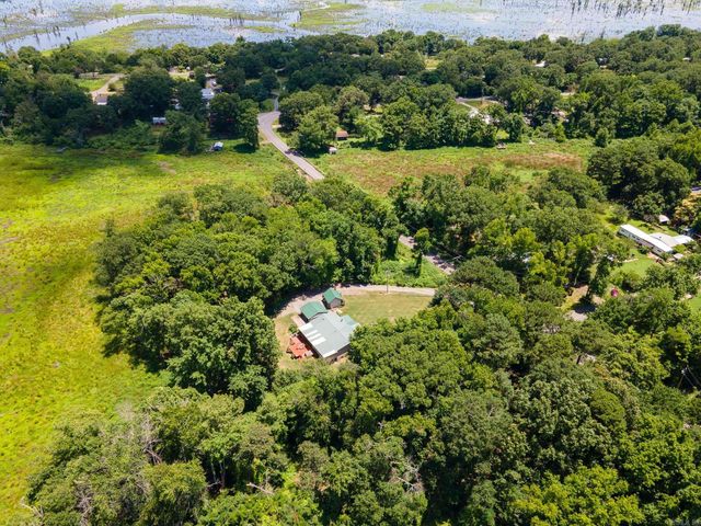 27 Norman Ln, Conway, AR 72032