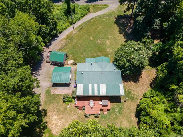 27 Norman Ln, Conway, AR 72032