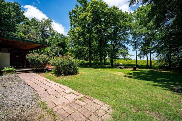 27 Norman Ln, Conway, AR 72032