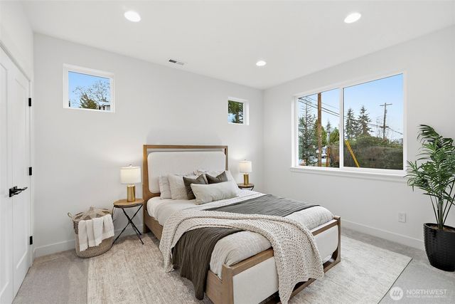 23706 84th Avenue W, Edmonds, WA 98026