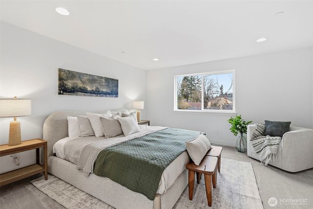 23706 84th Avenue W, Edmonds, WA 98026