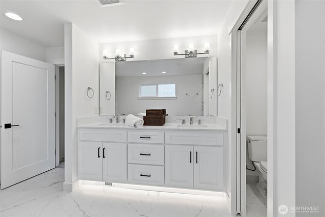 23706 84th Avenue W, Edmonds, WA 98026