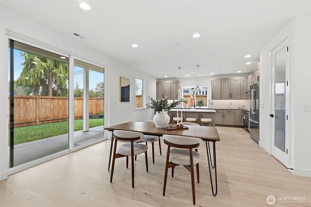 23706 84th Avenue W, Edmonds, WA 98026