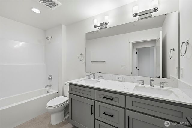 23706 84th Avenue W, Edmonds, WA 98026