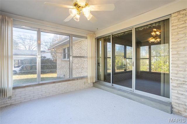 709 Rolfe Drive, St Louis, MO 63122