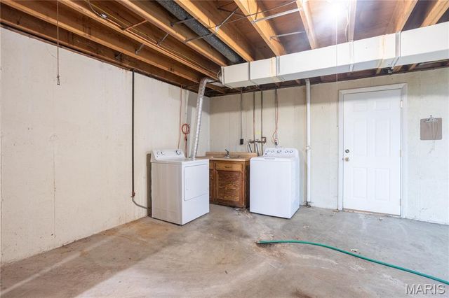 709 Rolfe Drive, St Louis, MO 63122