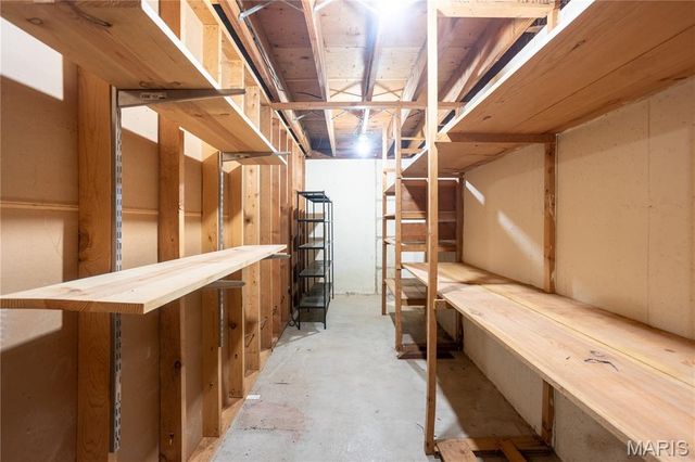 709 Rolfe Drive, St Louis, MO 63122