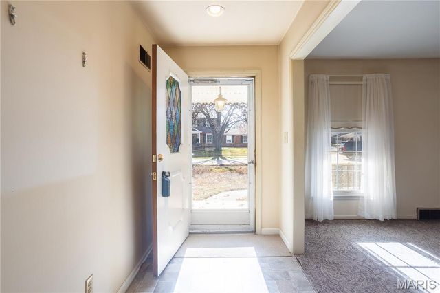 709 Rolfe Drive, St Louis, MO 63122