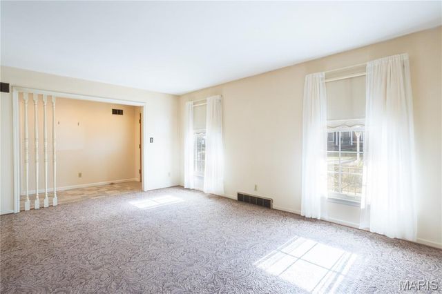 709 Rolfe Drive, St Louis, MO 63122