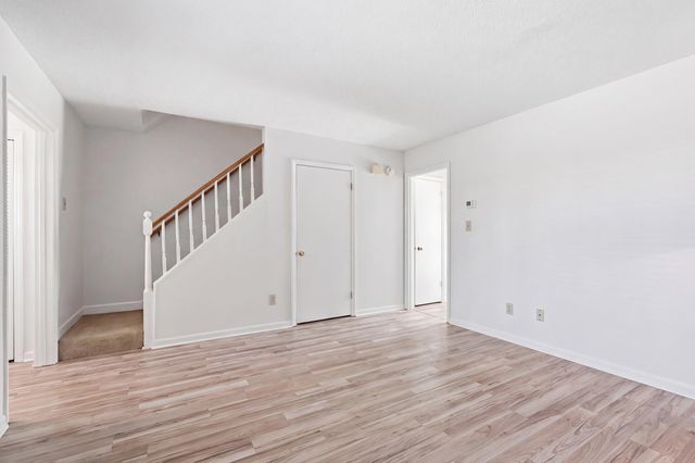 405 13th Ave S Apt M, Myrtle Beach, SC 29577