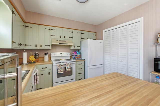 405 13th Ave S Apt M, Myrtle Beach, SC 29577
