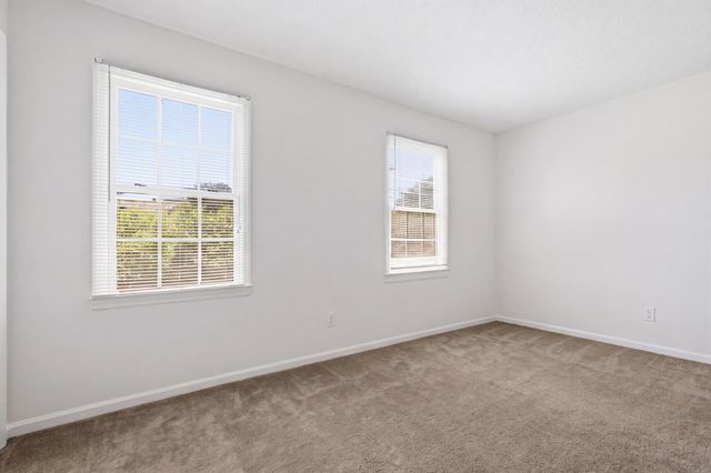 405 13th Ave S Apt M, Myrtle Beach, SC 29577