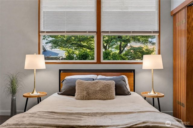 78 Point Fosdick Drive NW, Gig Harbor, WA 98335