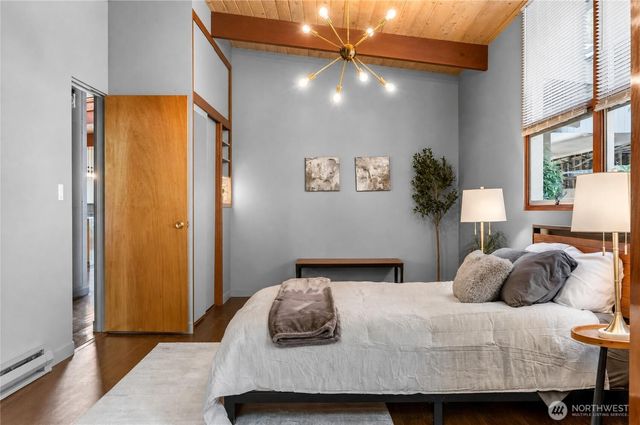 78 Point Fosdick Drive NW, Gig Harbor, WA 98335