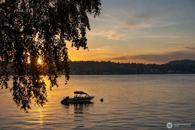 78 Point Fosdick Drive NW, Gig Harbor, WA 98335