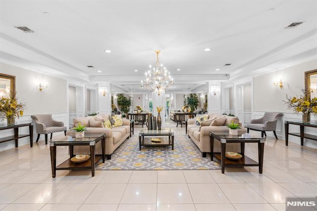 9203 Ravenscroft Road, Clifton, NJ 07013