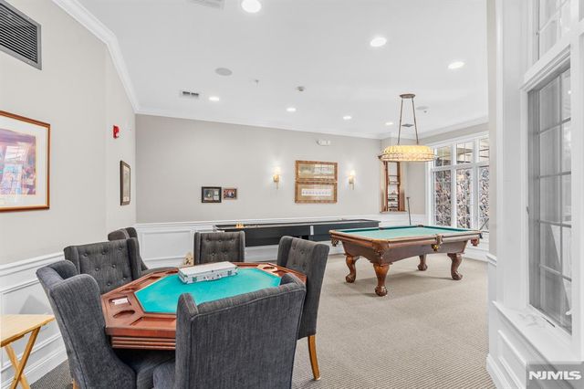 9203 Ravenscroft Road, Clifton, NJ 07013
