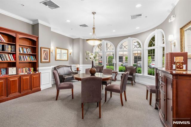 9203 Ravenscroft Road, Clifton, NJ 07013