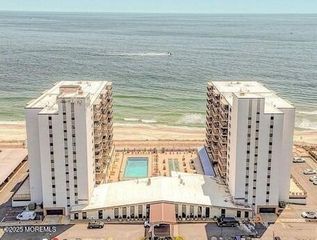 45 Ocean Avenue, 4D, Monmouth Beach, NJ 07750