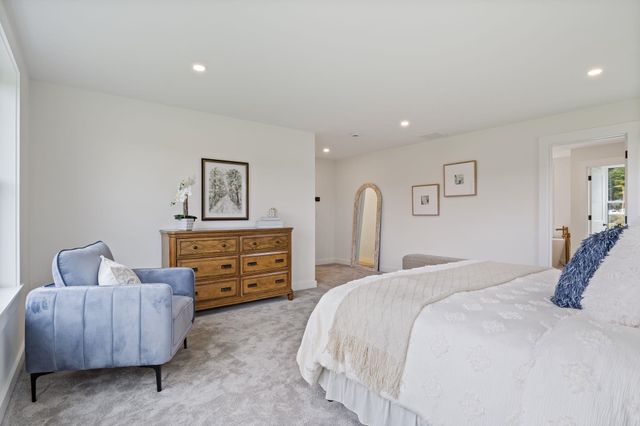 244 Oak Street, Dover, NH 03820