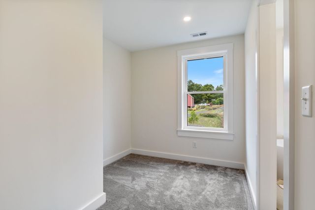 244 Oak Street, Dover, NH 03820