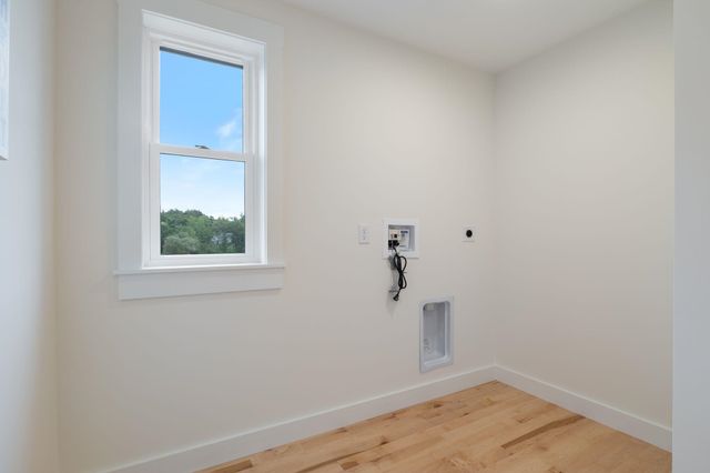 244 Oak Street, Dover, NH 03820