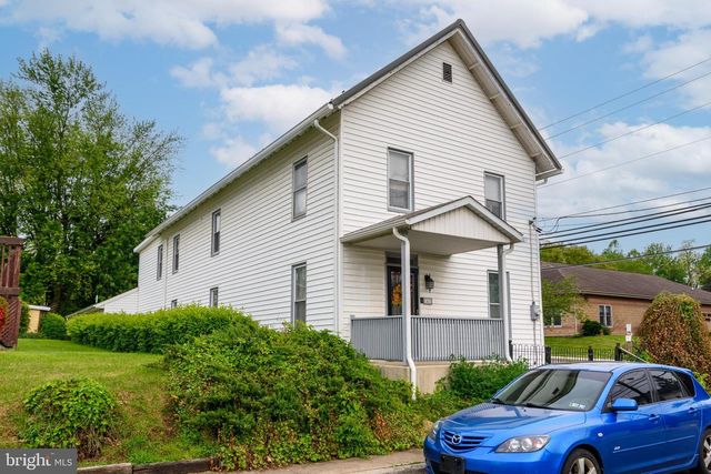 41 S 3RD ST, Halifax, PA 17032