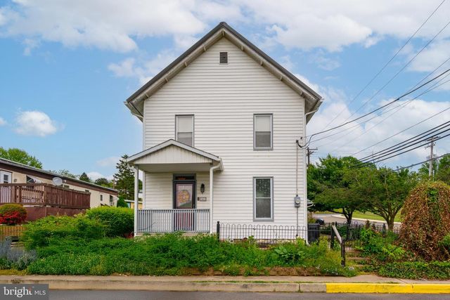 41 S 3RD ST, Halifax, PA 17032