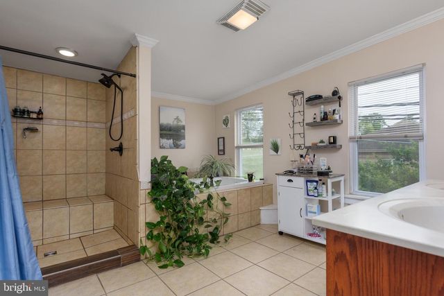 41 S 3RD ST, Halifax, PA 17032