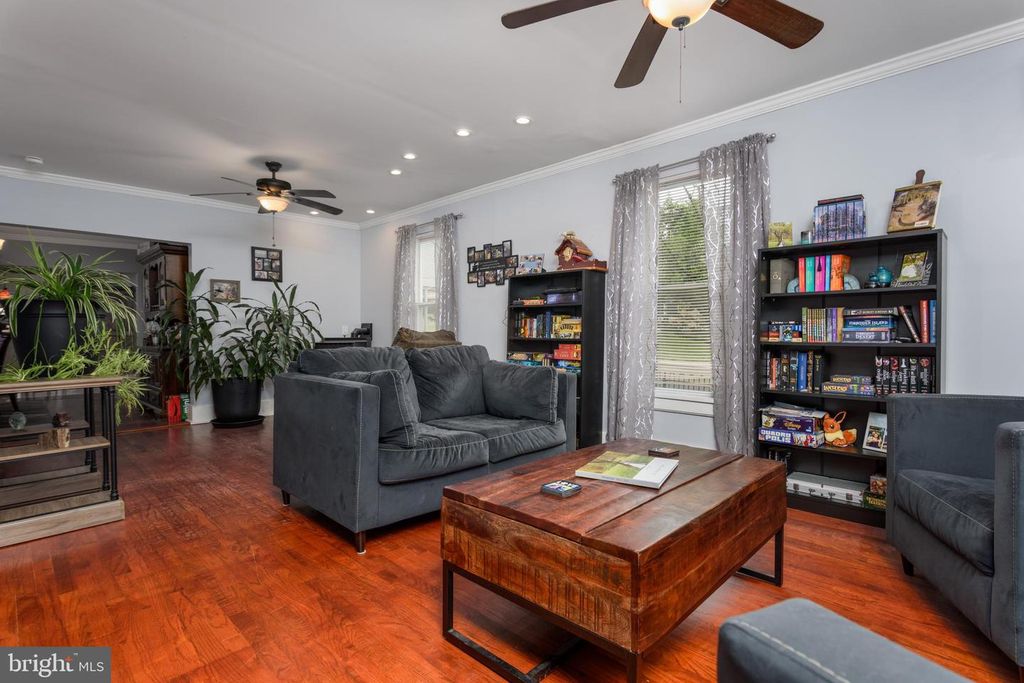 41 S 3RD ST, Halifax, PA 17032